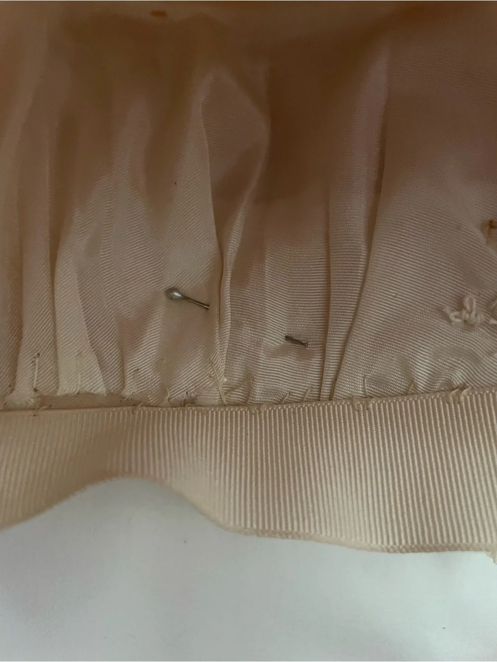 Vintage 1950s 1960s Ivory Ruched Chiffon Pillbox Wedding Church Hat